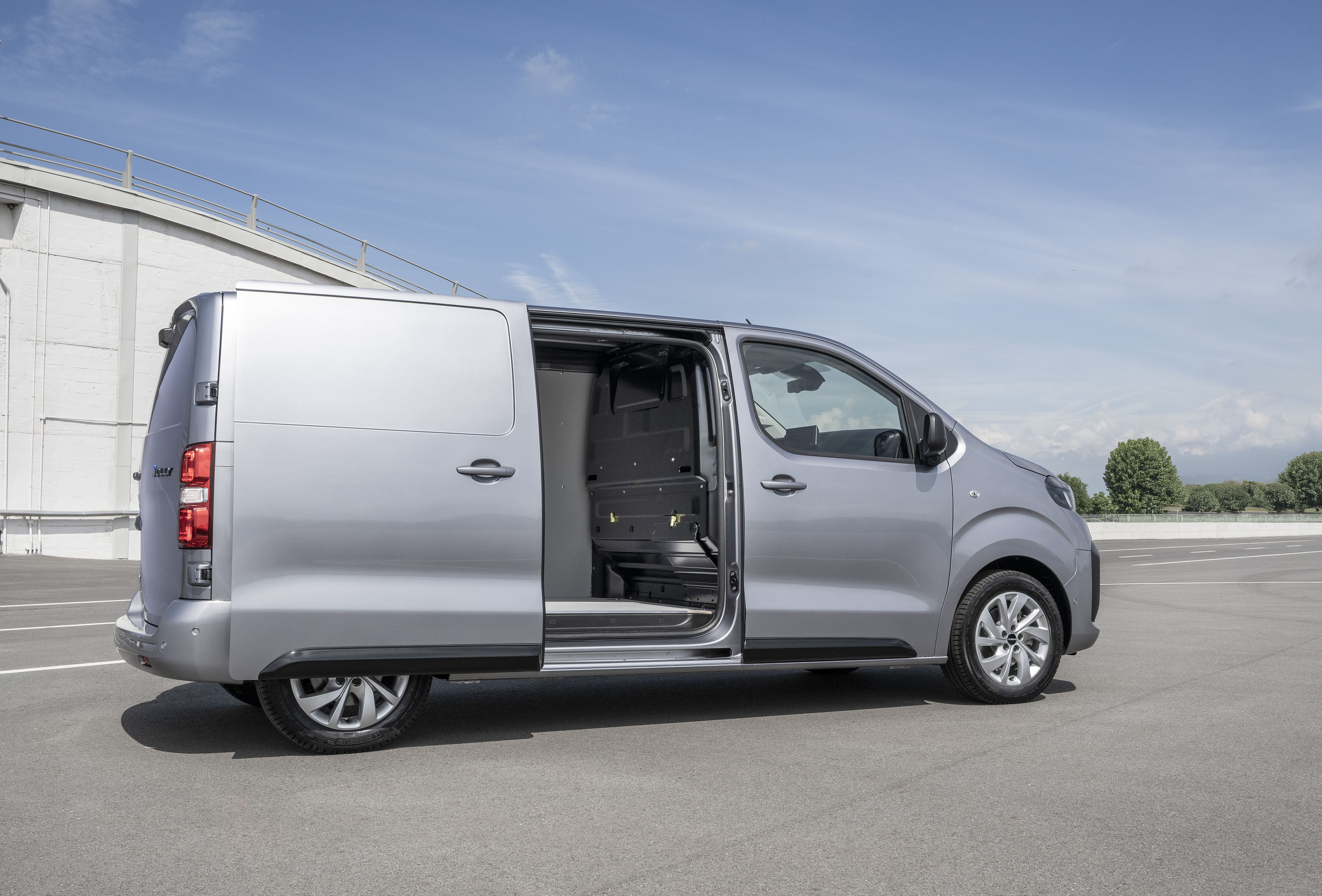 eJolly utilitaires électrique disponible 78 Yvelines