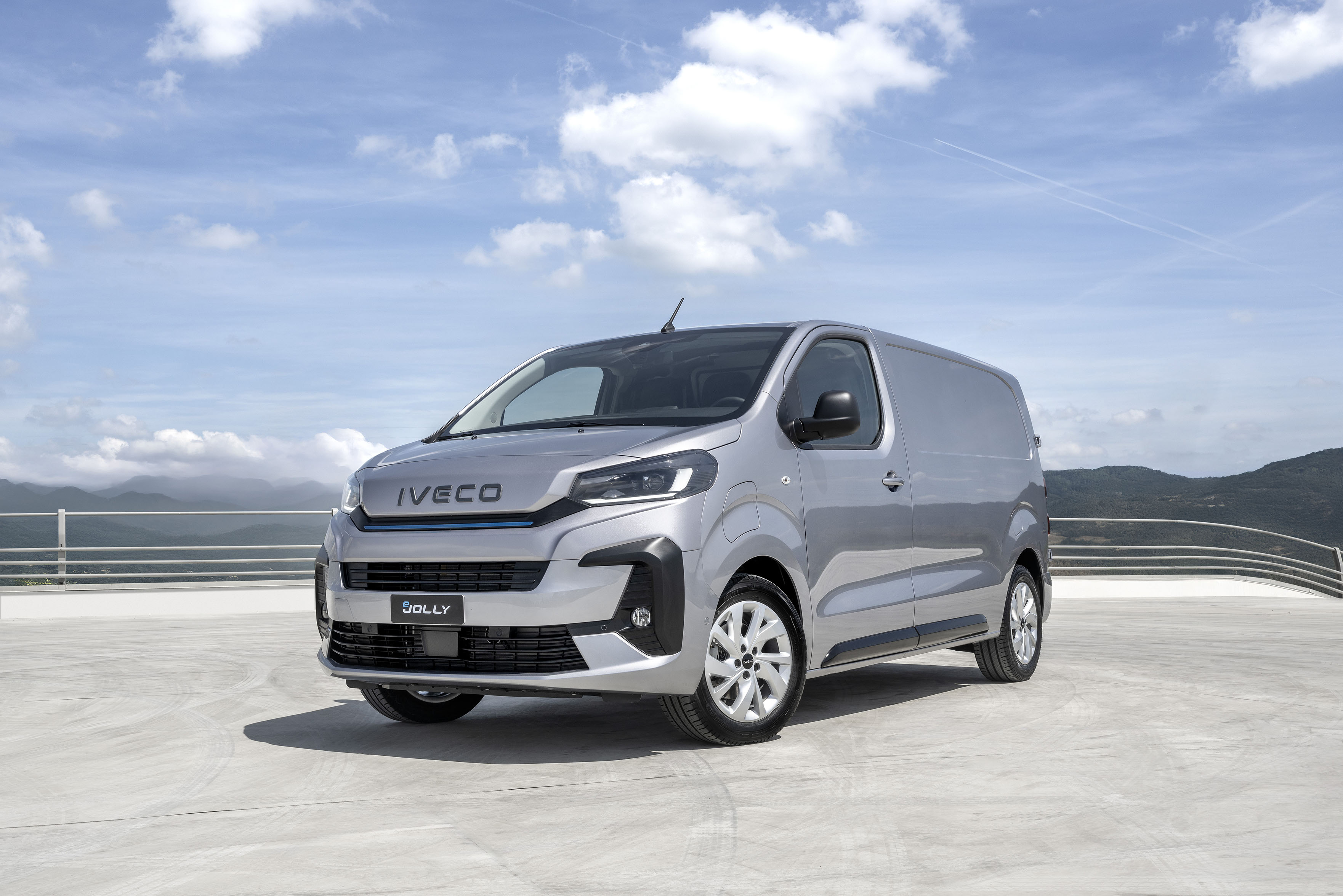 eJolly utilitaires électrique disponible 78 Yvelines