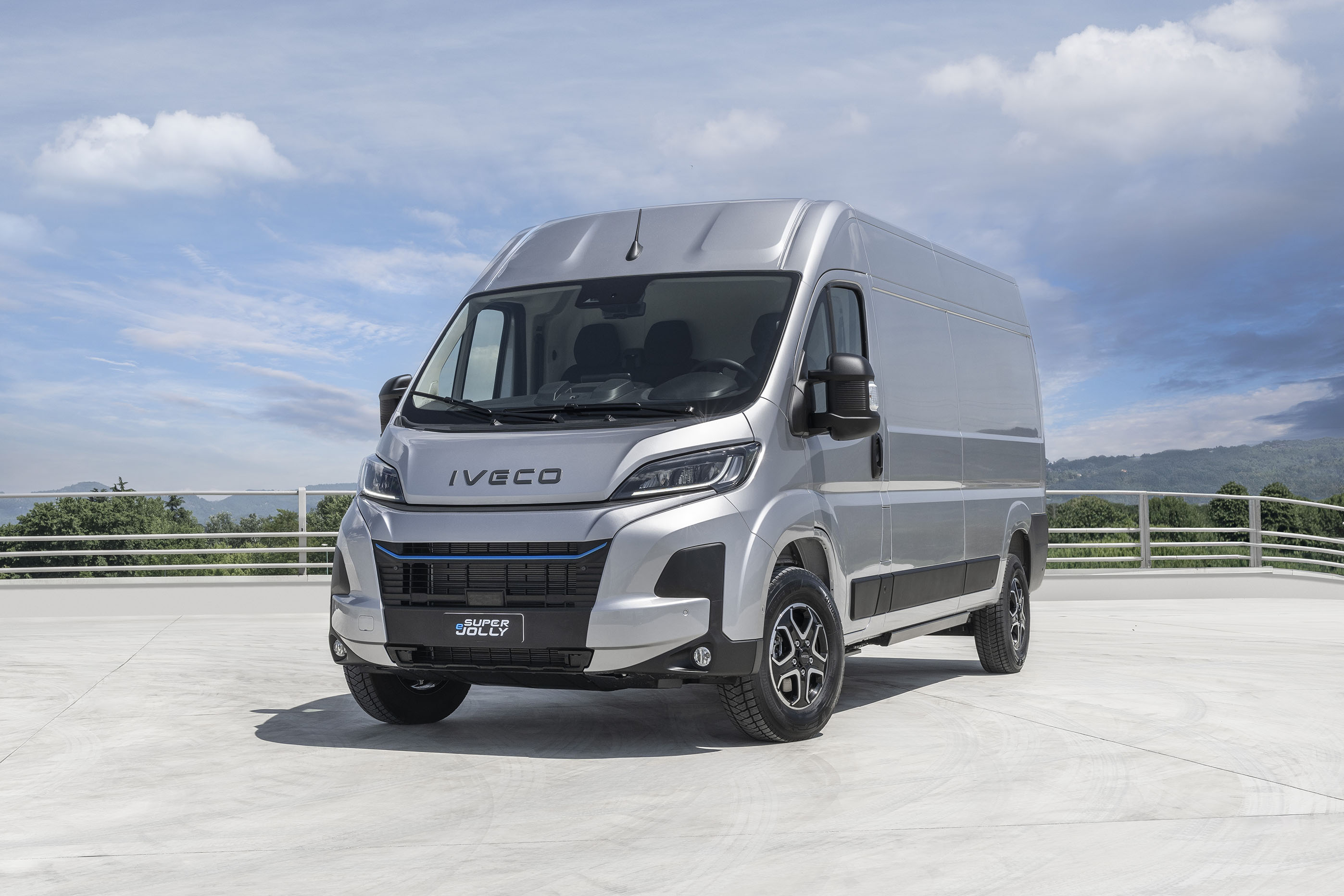 IVECO eSuperJolly véhicules utilitaires électriques disponible 78 Yvelines