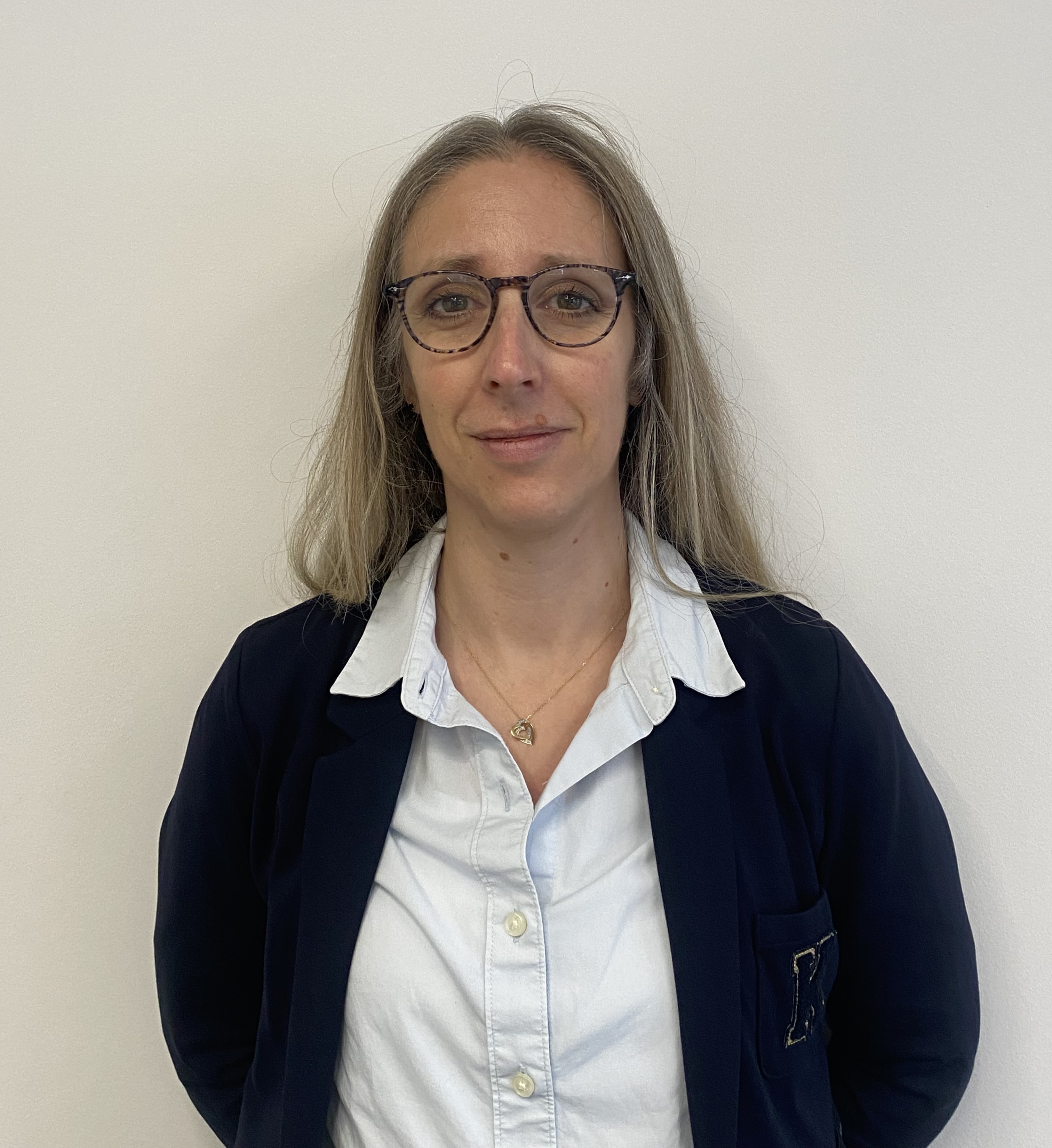 Cécile MIRET