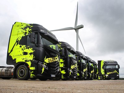 La flotte multi-énergies IVECO donne le coup d'envoi de l'étape européenne du Metallica M72 World Tour
