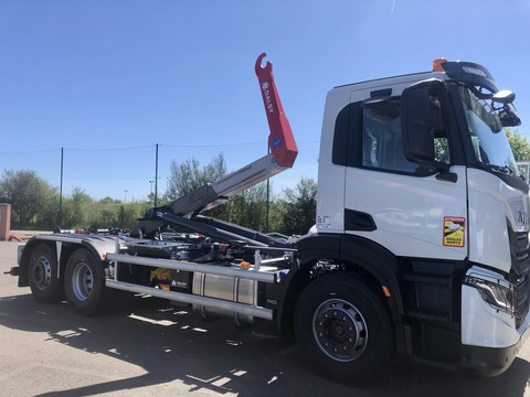 IVECO X WAY CHANTIER BRAS 