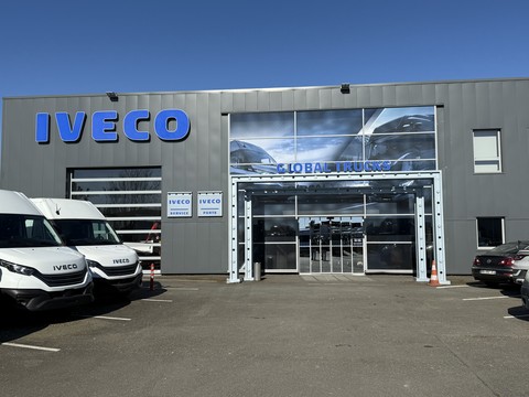 Devanture Global Trucks, concessionnaire et atelier IVECO dans le 78 